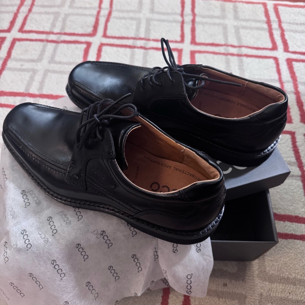ECCO Men's Black Leather Shoes